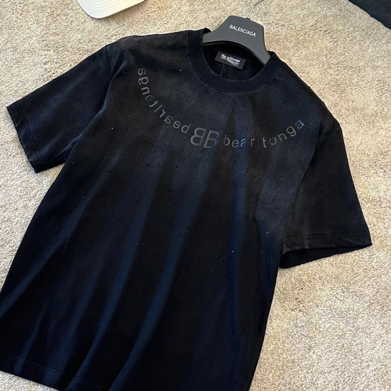 Ba*len*cia*ga t-shirts
